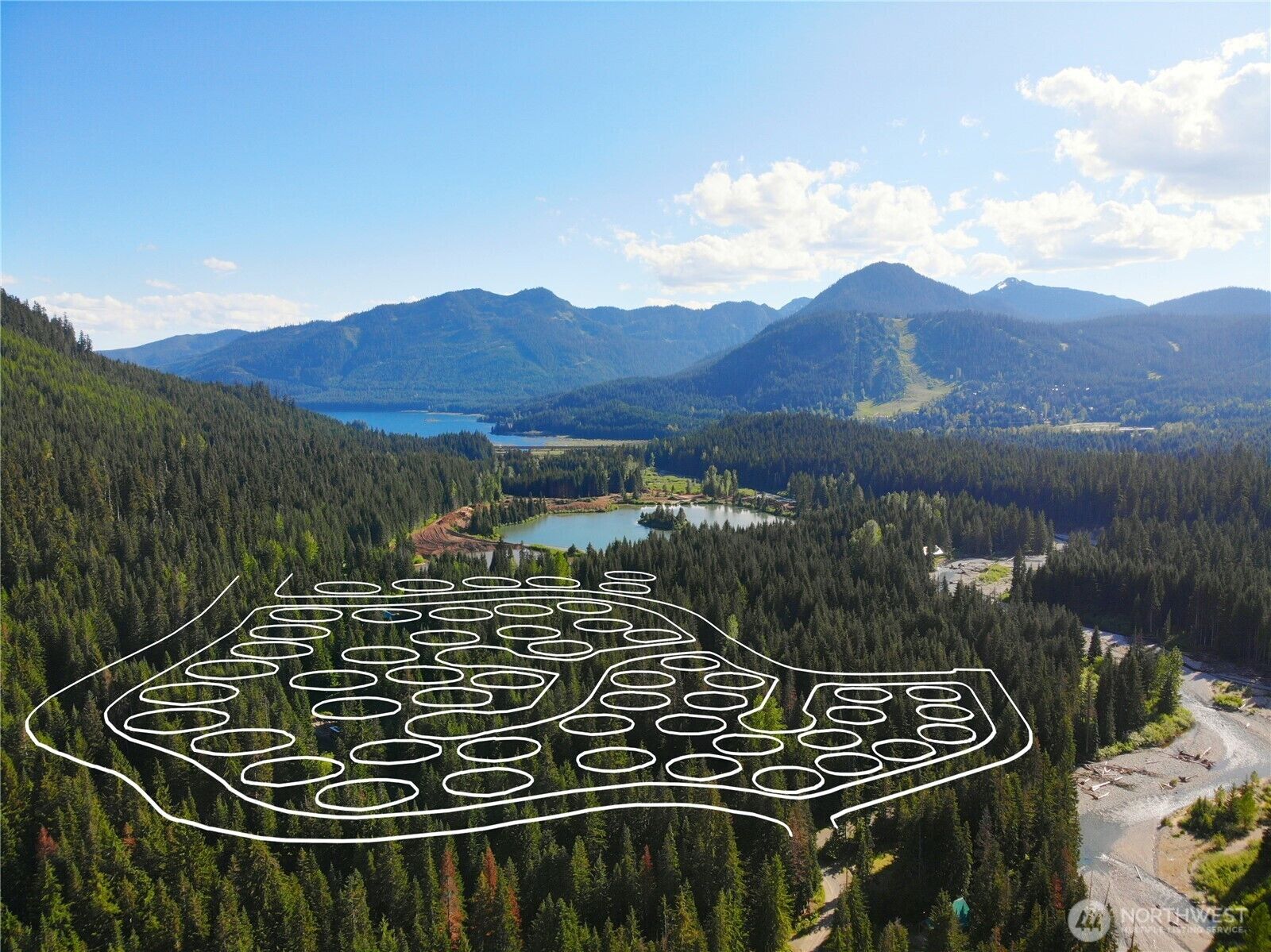 Property Photo:  26 Xx  Trail Ridge Lane  WA 98068 