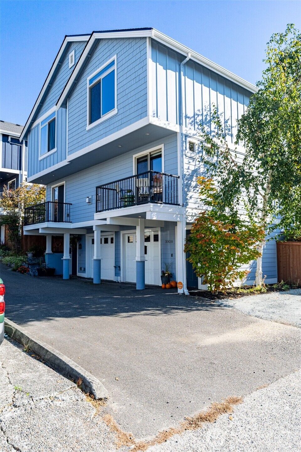 Property Photo:  3043  59th Avenue SW A  WA 98116 