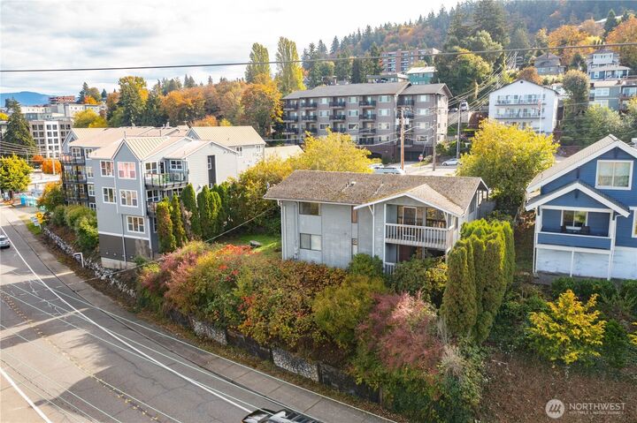 Property Photo: 630 Boulevard WA 98225