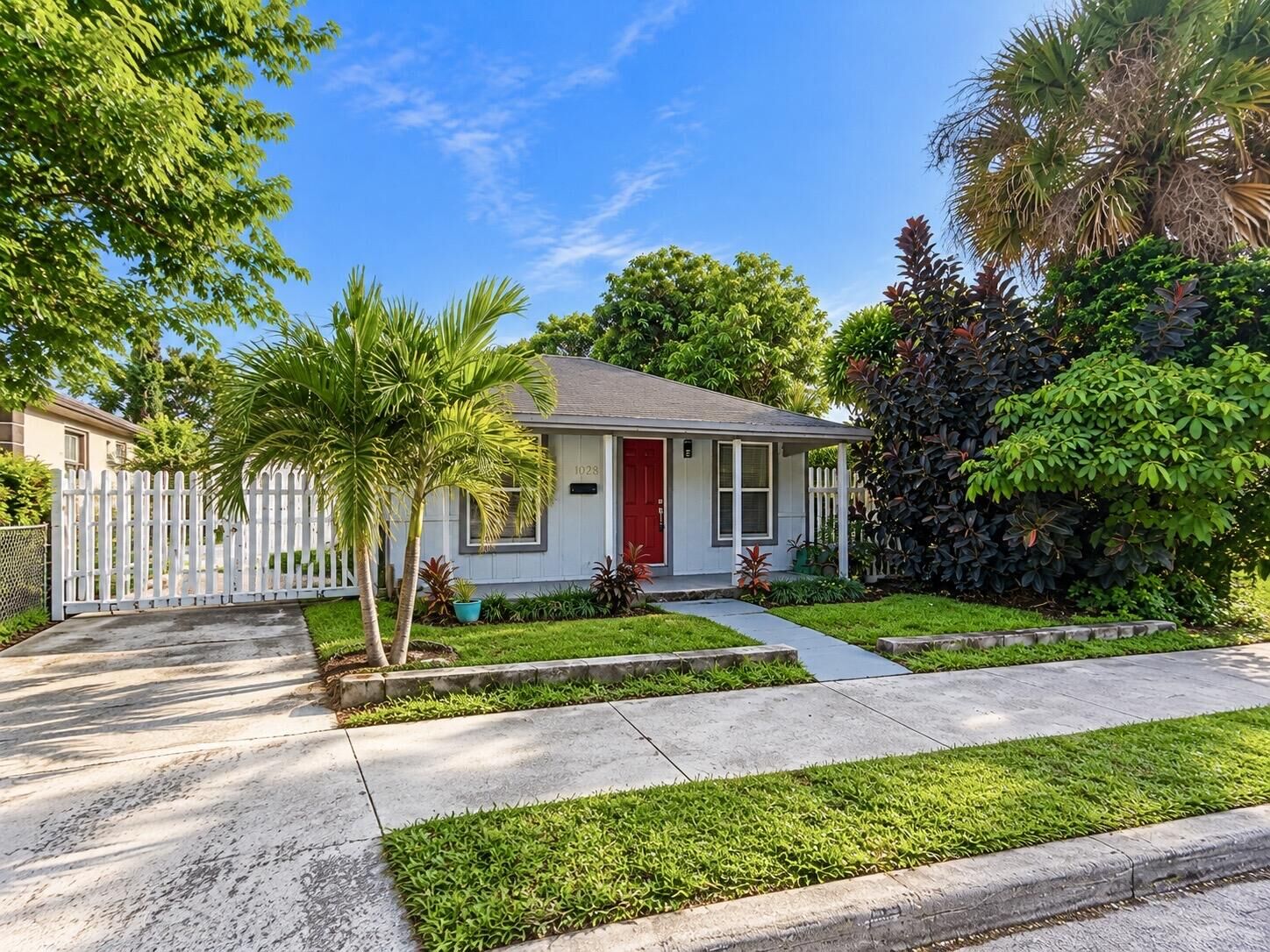 Property Photo:  1028 18th Street 0  FL 33407 