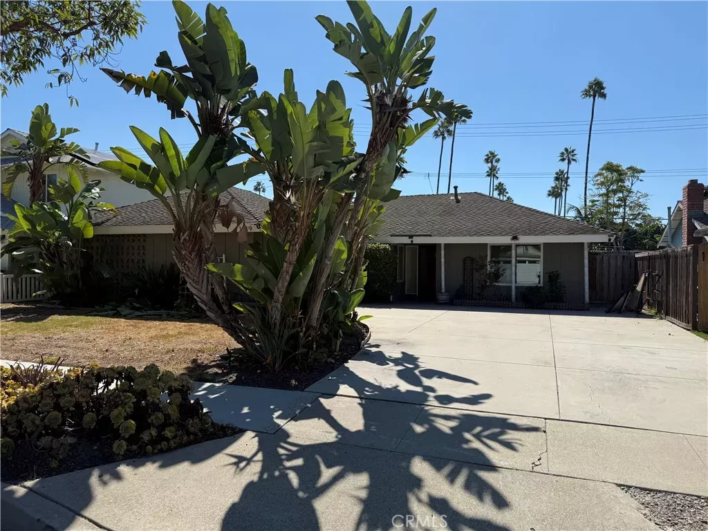 Property Photo:  1019 Concord Street  CA 92626 