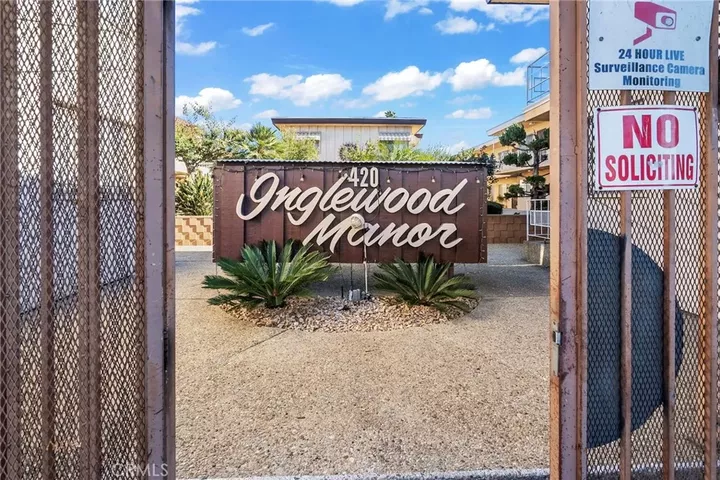 Property Photo:  420 N Market 9  CA 90302 