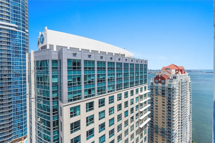 Property Photo:  1200 Brickell Bay Dr Ph 4218  FL 33131 
