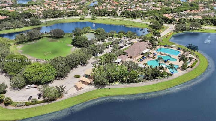 Property Photo:  1444 Sabal Trl  FL 33327 