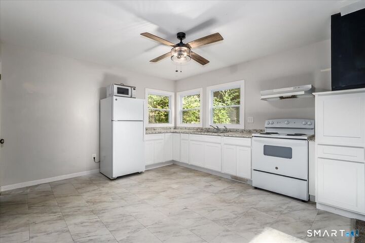 Property Photo:  16 Ironwood Lane  CT 06776 
