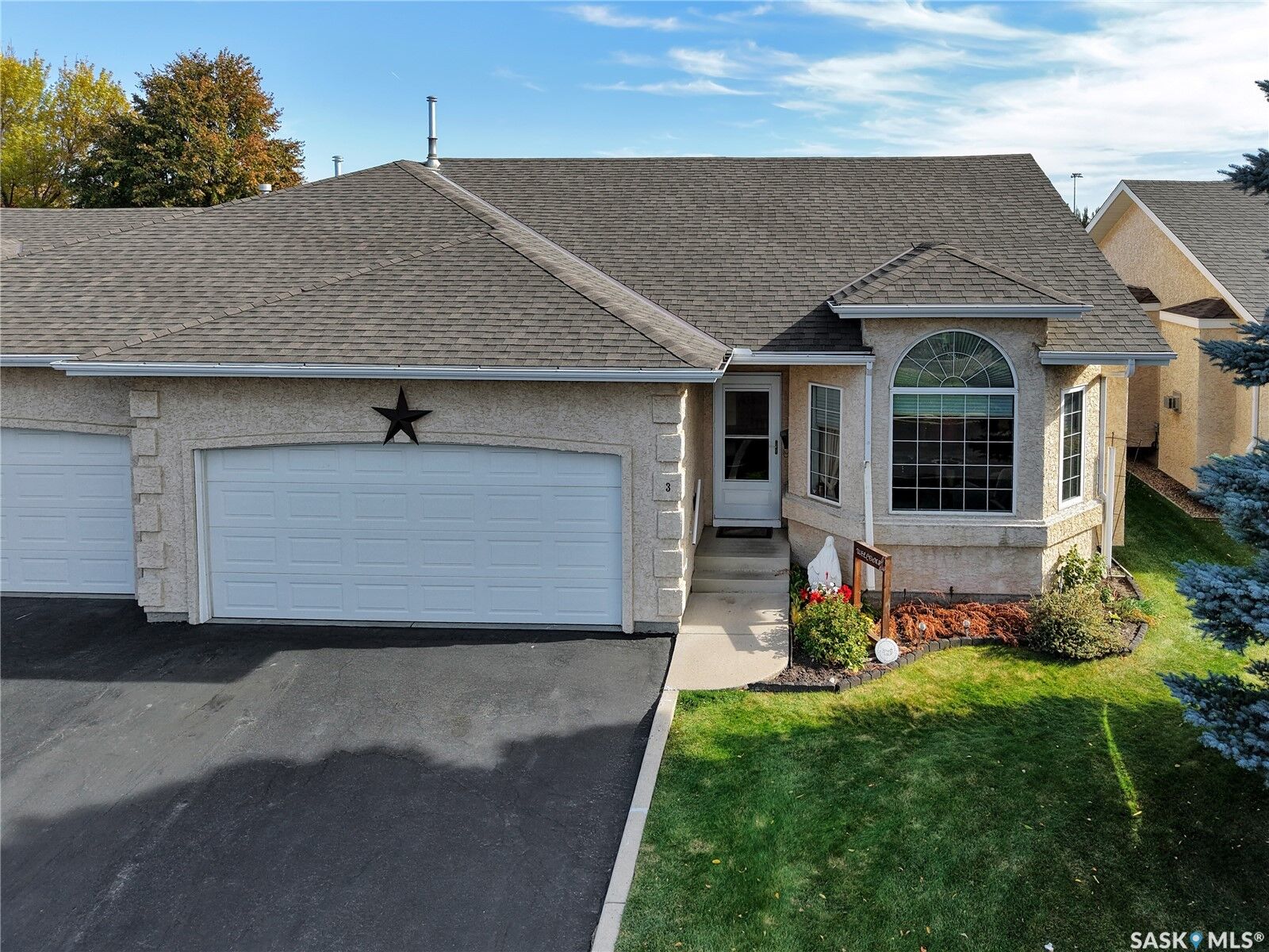 Property Photo:  135 Pinehouse Drive 3  SK S7K 5W1 