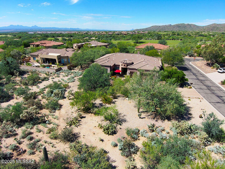 Property Photo:  6075 W Double Green Lane  AZ 85658 