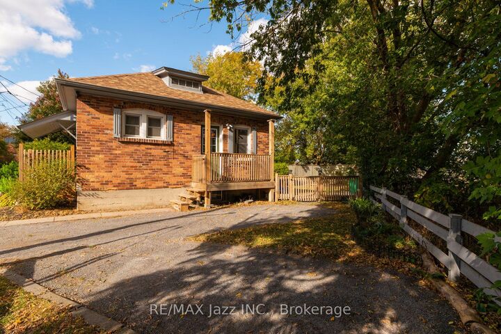 Property Photo:  34 Jackson Avenue  ON K9J 5B9 