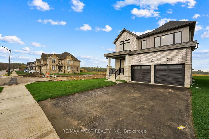 Property Photo:  160 Union Boulevard  ON L0M 1S0 