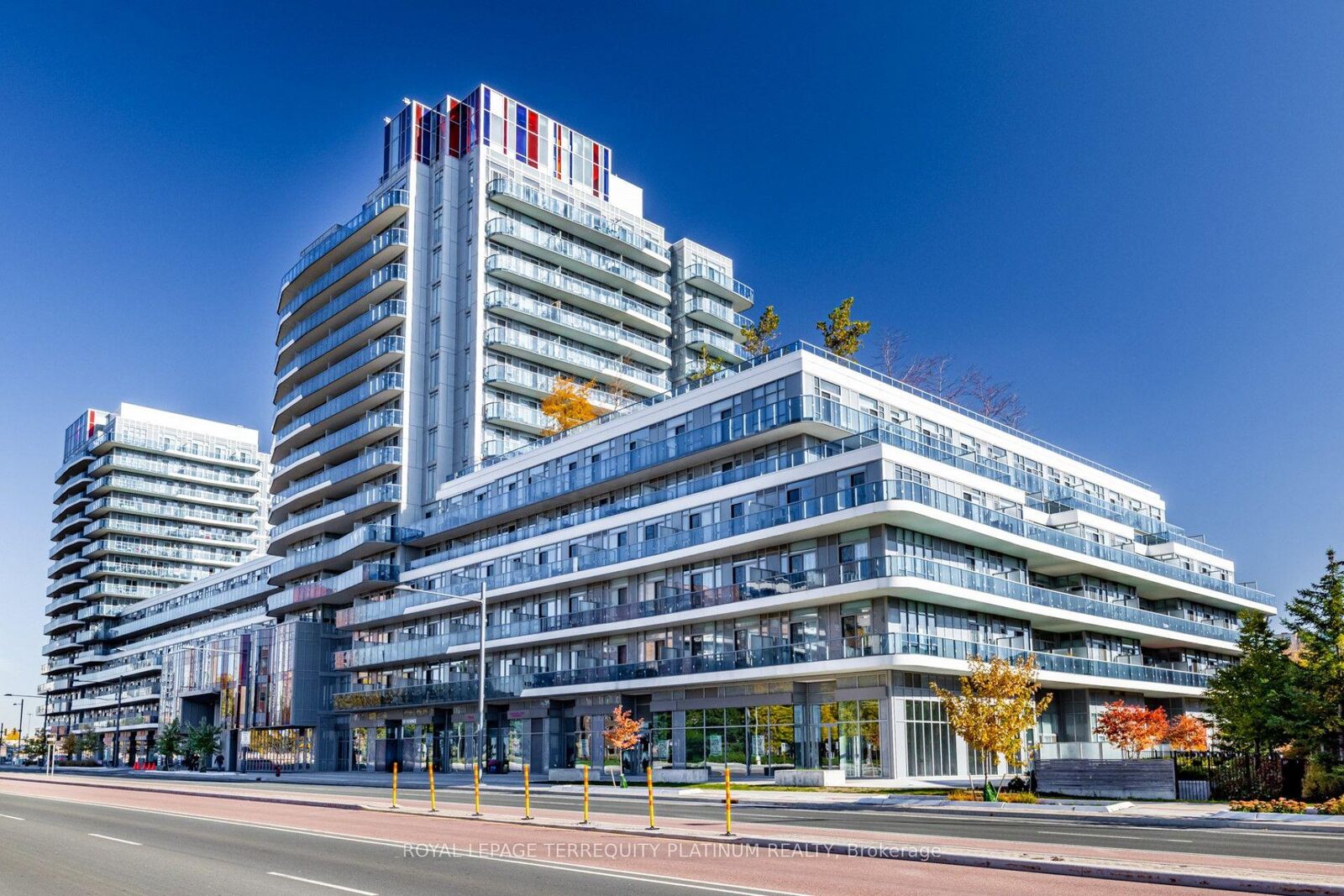 Property Photo:  9471 Yonge Street 502  ON L4C 0Z5 
