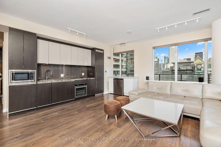 Property Photo:  115 Blue Jays Way 3702  ON M5V 0N4 