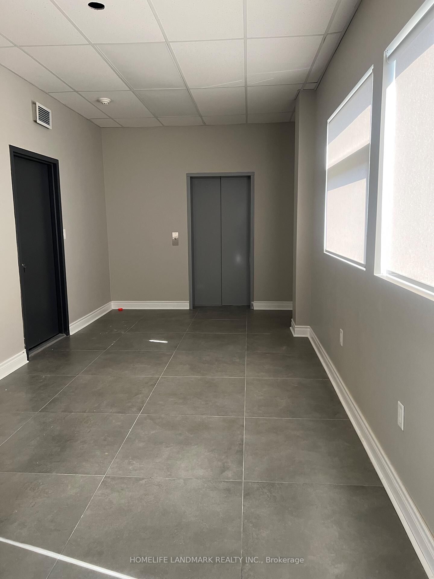 Property Photo:  89 Finch Avenue W 301  ON M2N 2H6 