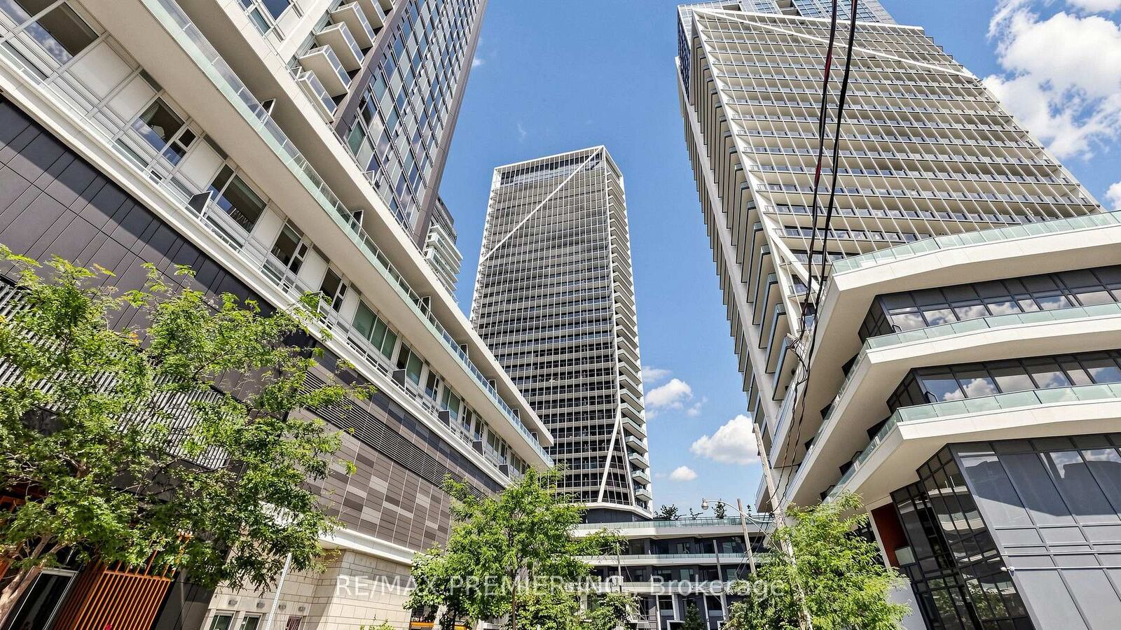 Property Photo:  50 Ordnance Street 1105  ON M6K 0C9 