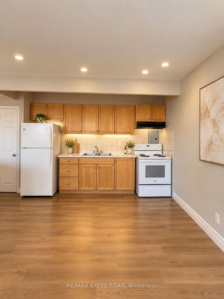 Property Photo:  468 Ottawa Street 136D  ON L8H 4A6 