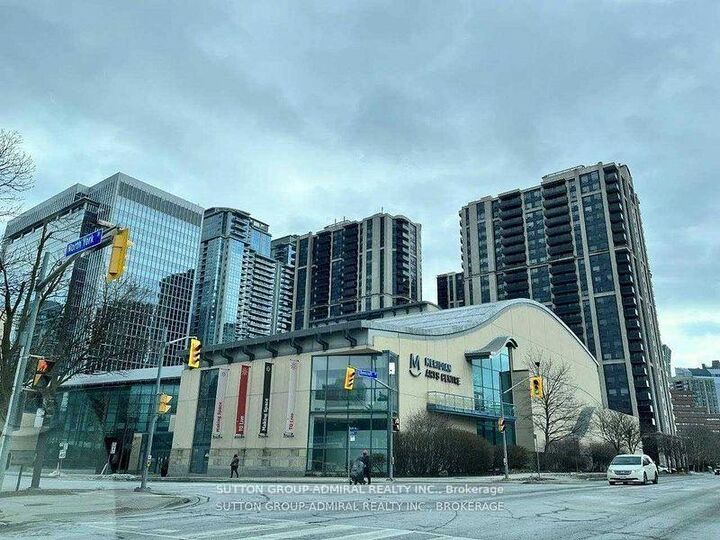 Property Photo:  5168 Yonge Street 2705  ON M2N 0G1 