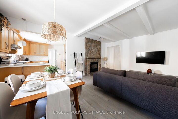 Property Photo: 531 Laderoute Avenue ON K1Z 5V9