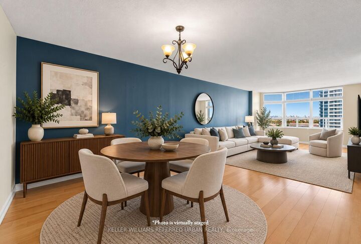 Property Photo:  215 Wynford Drive 2307  ON M3C 3P5 
