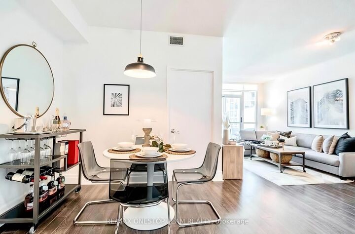 Property Photo:  12 Yonge Street 2211  ON M5E 1Z9 