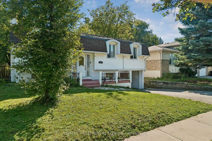 Property Photo:  101 Marshall Street Upper  ON L4N 4K7 