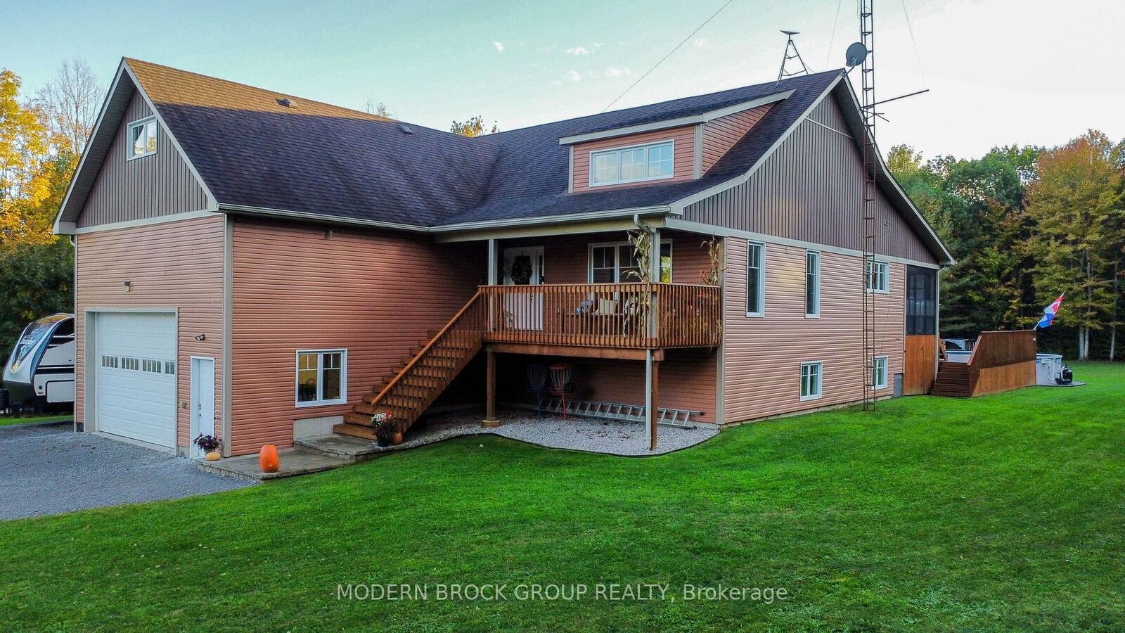 Photo de la propriété:  204 County Rd 5 Road  ON K0E 1R0 