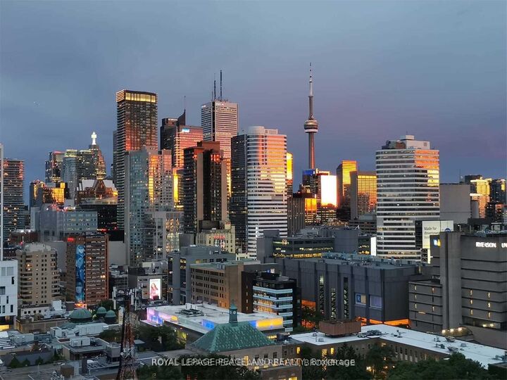 Property Photo:  89 McGill Street 2010  ON M5B 0B1 