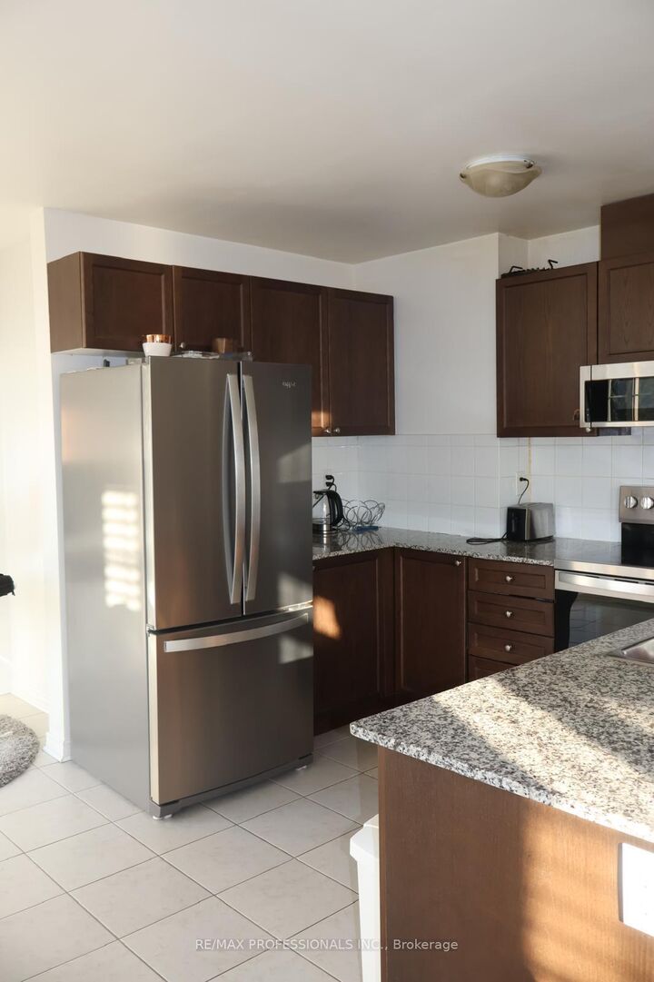 Property Photo:  180 Howden Boulevard 28  ON L6S 0E6 