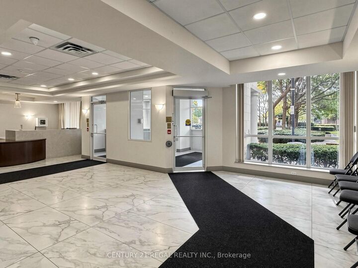 Property Photo:  650 Lawrence Avenue W 434  ON M6A 3E8 