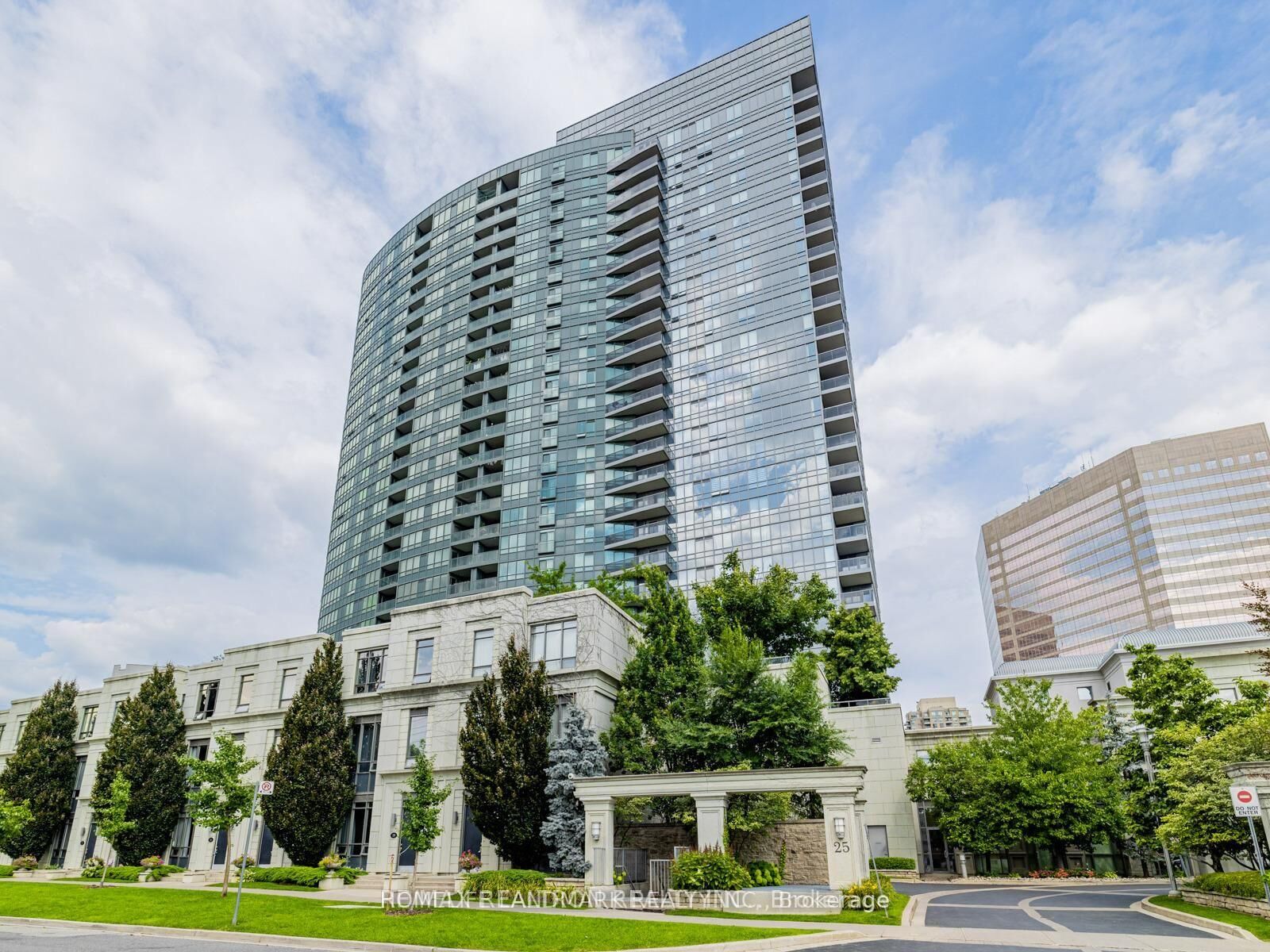 Property Photo:  25 Greenview Avenue 315  ON M2M 0A5 