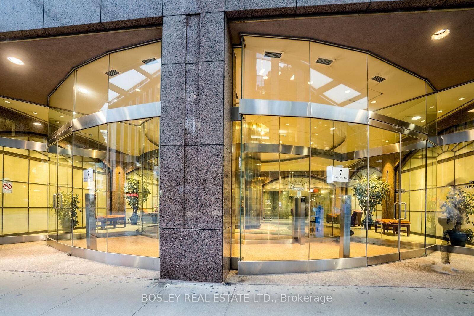 Property Photo: 7 King Street E 1105 ON M5C 3C5