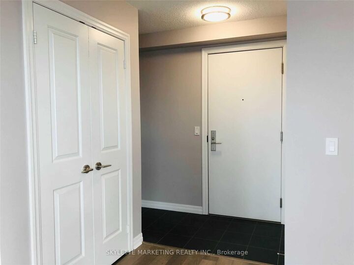 Property Photo:  275 Yorkland Road 2203  ON M2J 0B4 