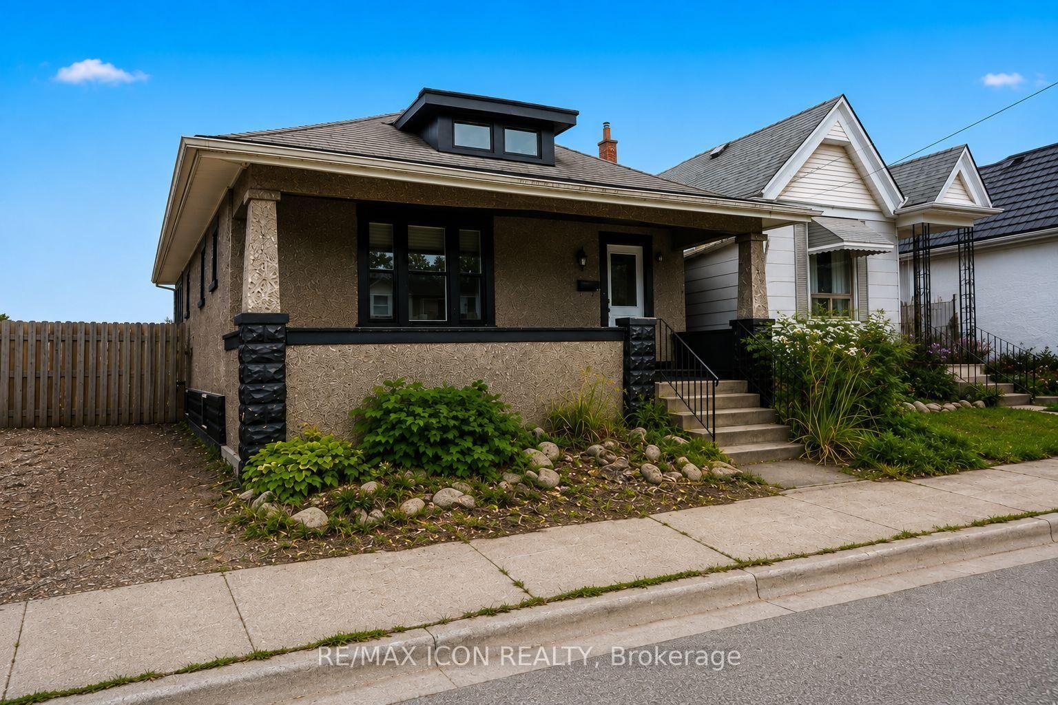 Property Photo:  31 Mount Pleasant Avenue  ON N6H 1C8 