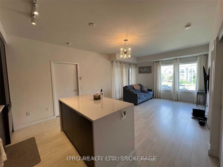 Property Photo:  5005 Harvard Road 204  ON L5M 0W5 