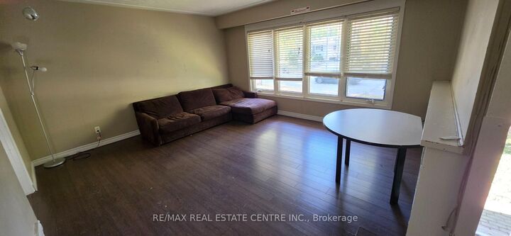 Property Photo:  65 Cardill Crescent  ON N2L 3Y7 