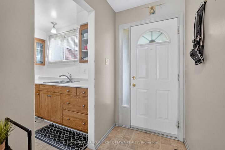 Property Photo:  1444 Palmerston Drive 98  ON K1J 8P1 