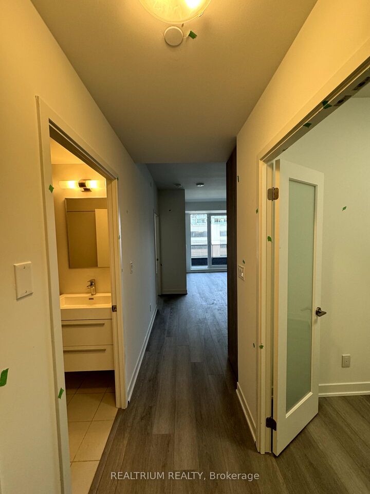 Property Photo:  38 Simcoe Promenade 804  ON L6G 1B3 