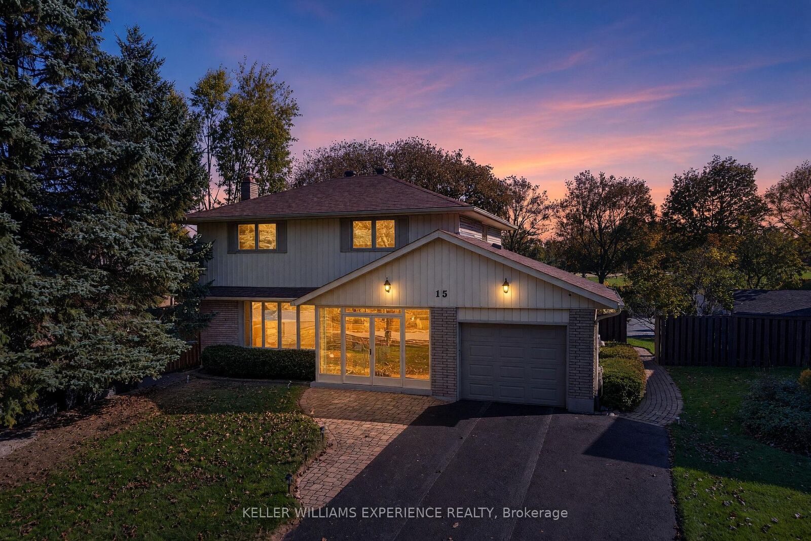 Property Photo:  15 Woodcrest Road  ON L4N 2V4 