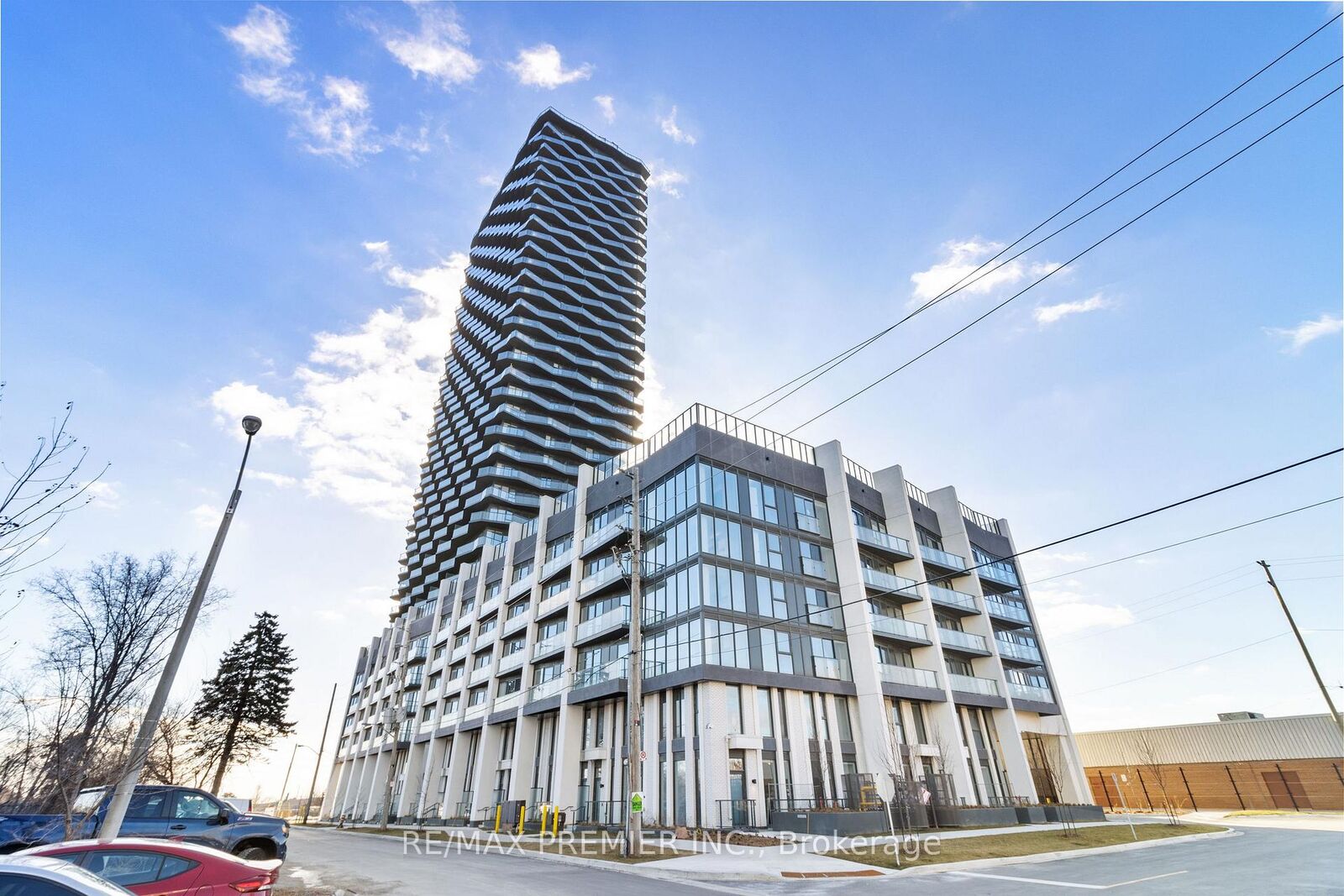 Property Photo:  36 Zorra Street 1007  ON M8Z 0G5 