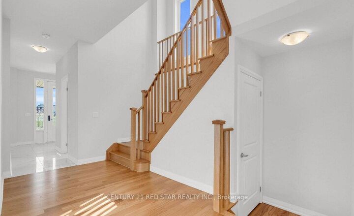 Property Photo:  842 Sobeski Avenue  ON N4T 0P2 