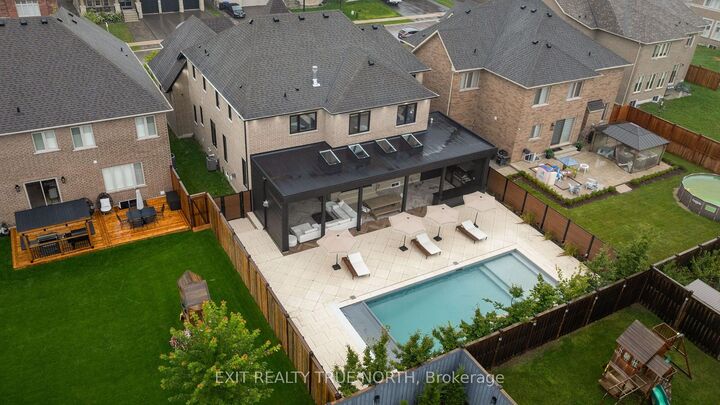 Property Photo:  106 Rugman Crescent  ON L9X 2A5 