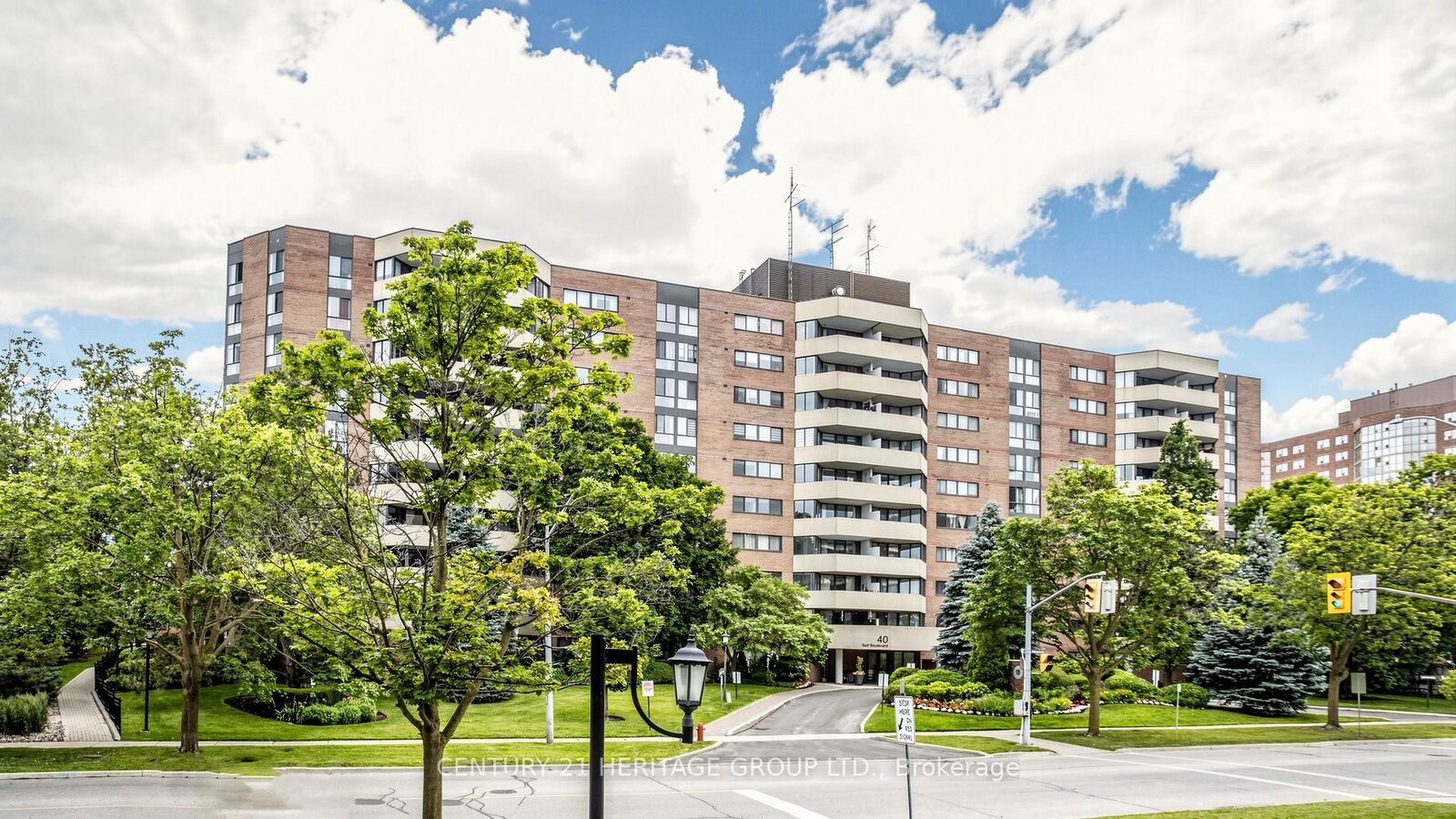 Property Photo:  40 Baif Boulevard 406  ON L4C 5M9 