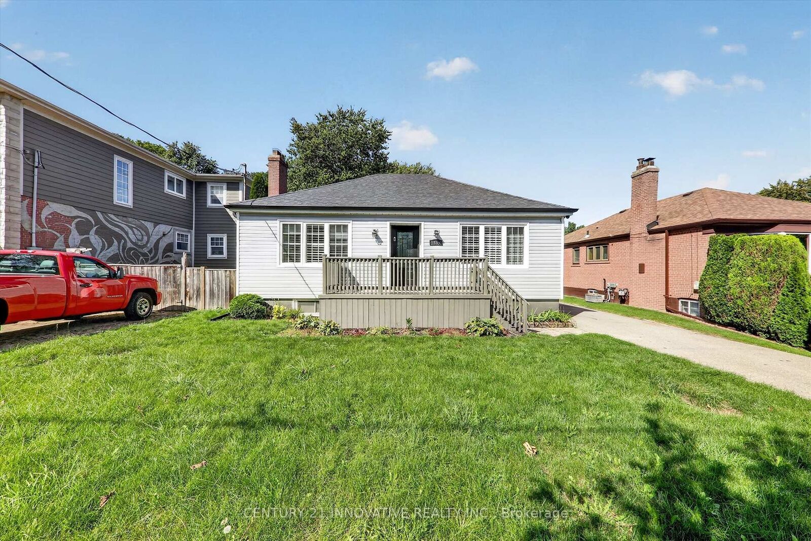 Property Photo:  68 Cree Avenue Bsmt  ON M1M 1Z6 