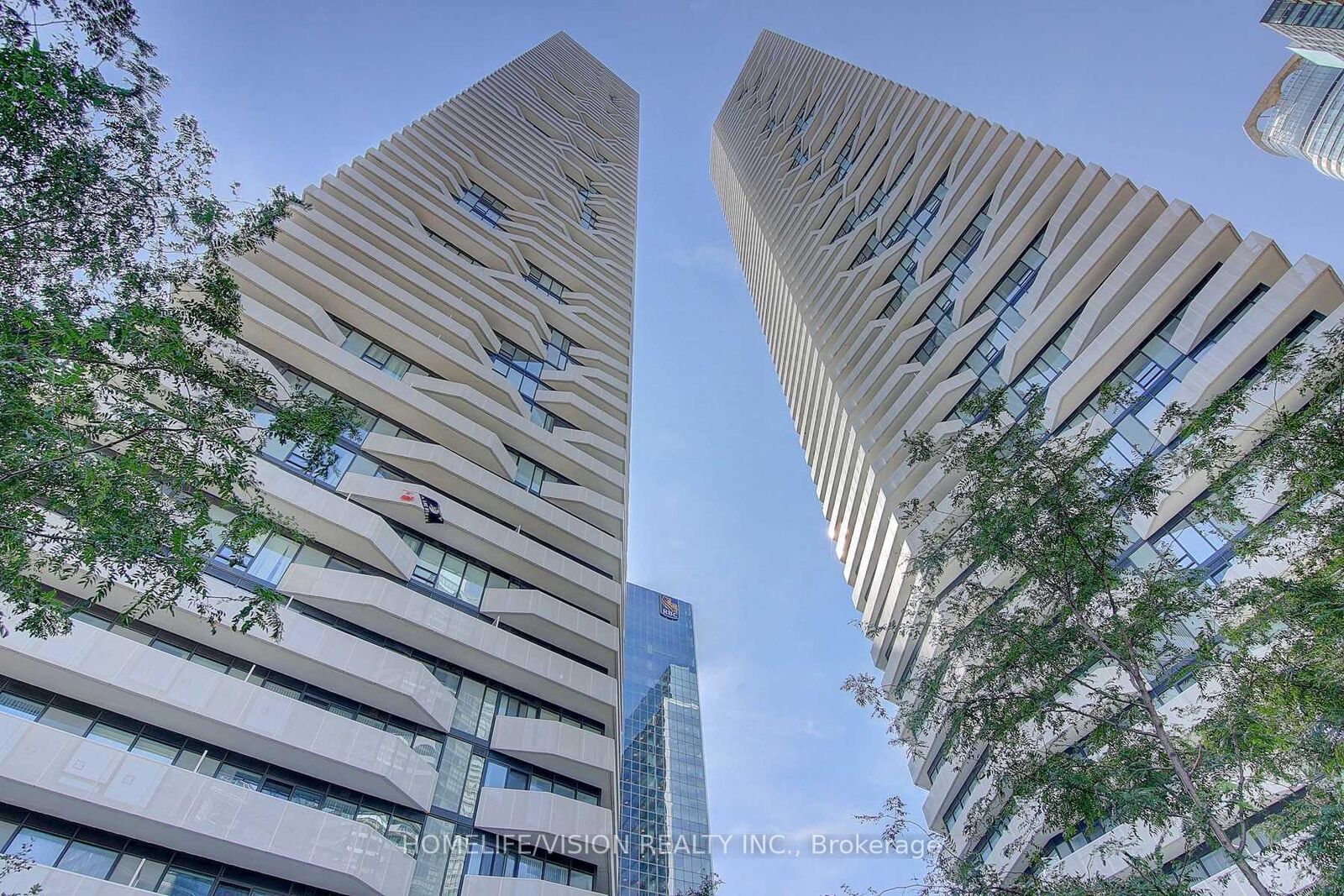 Property Photo:  100 Harbour Street 4906  ON M5J 2T5 