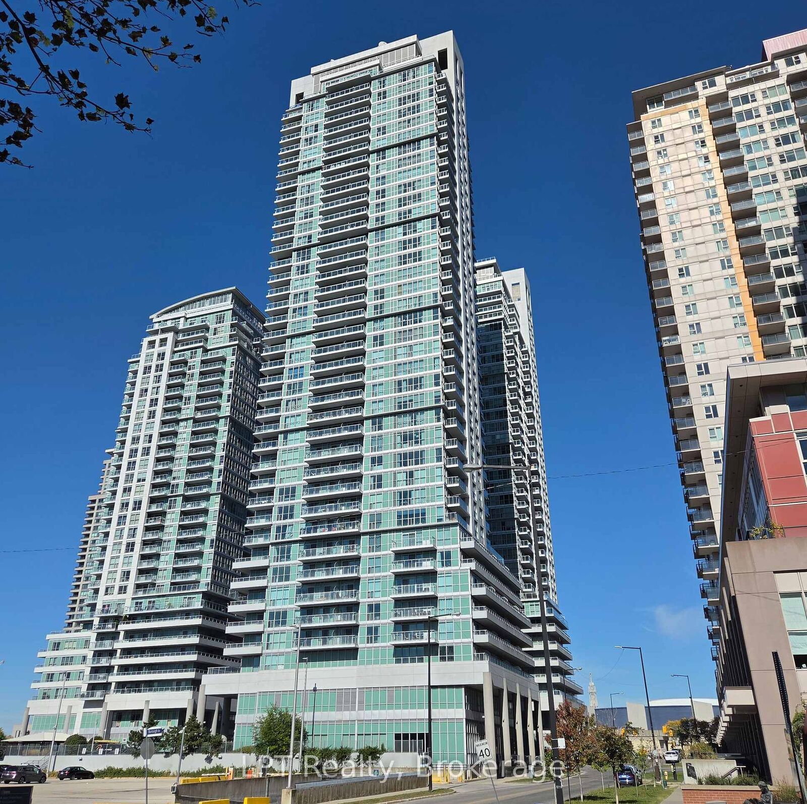 Property Photo:  50 Town Centre Court 1504  ON M1P 0A9 