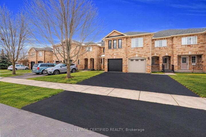 Property Photo:  2493 Newcastle Crescent  ON L6M 4P3 