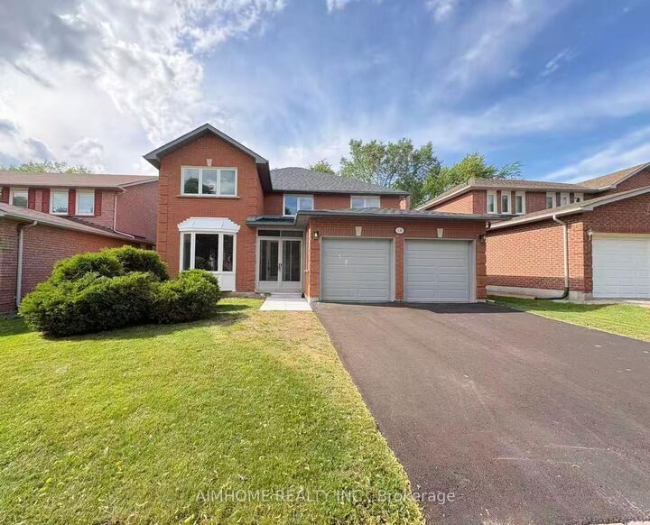 Property Photo:  108 Berwick Crescent  ON L4C 0B7 