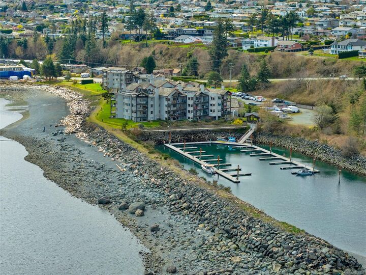 Property Photo:  27 Island Hwy S #1401  BC V9P 1A2 