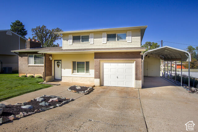 Property Photo:  5467 S 825 E  UT 84405 