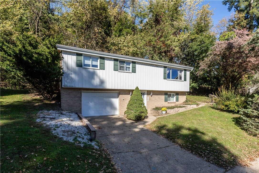 Property Photo:  117 Chalet Drive  PA 15221 