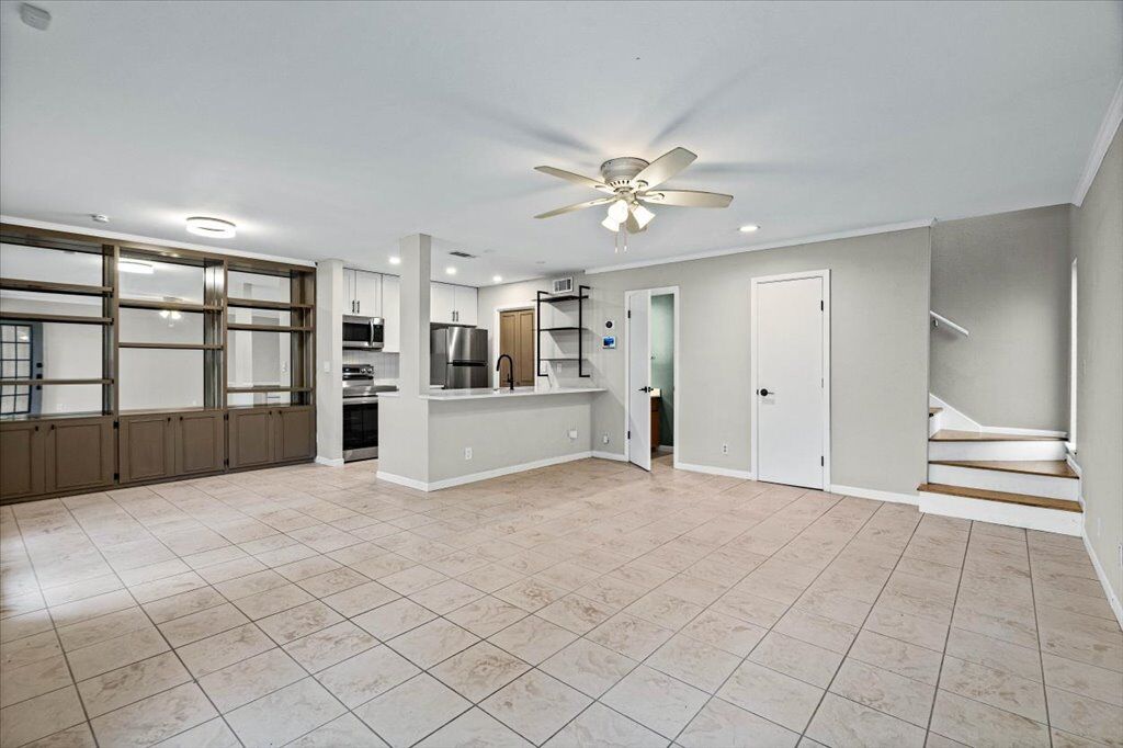 Property Photo:  6718 Silvermine Drive 1204  TX 78736 