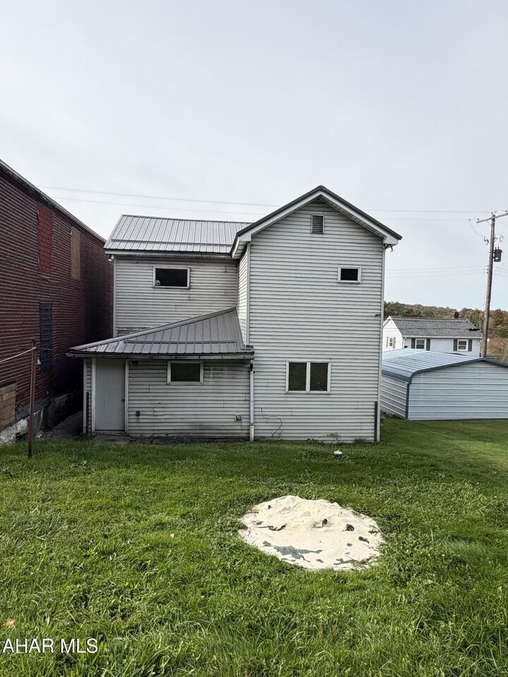 Property Photo: 142 Walnut Street PA 16629